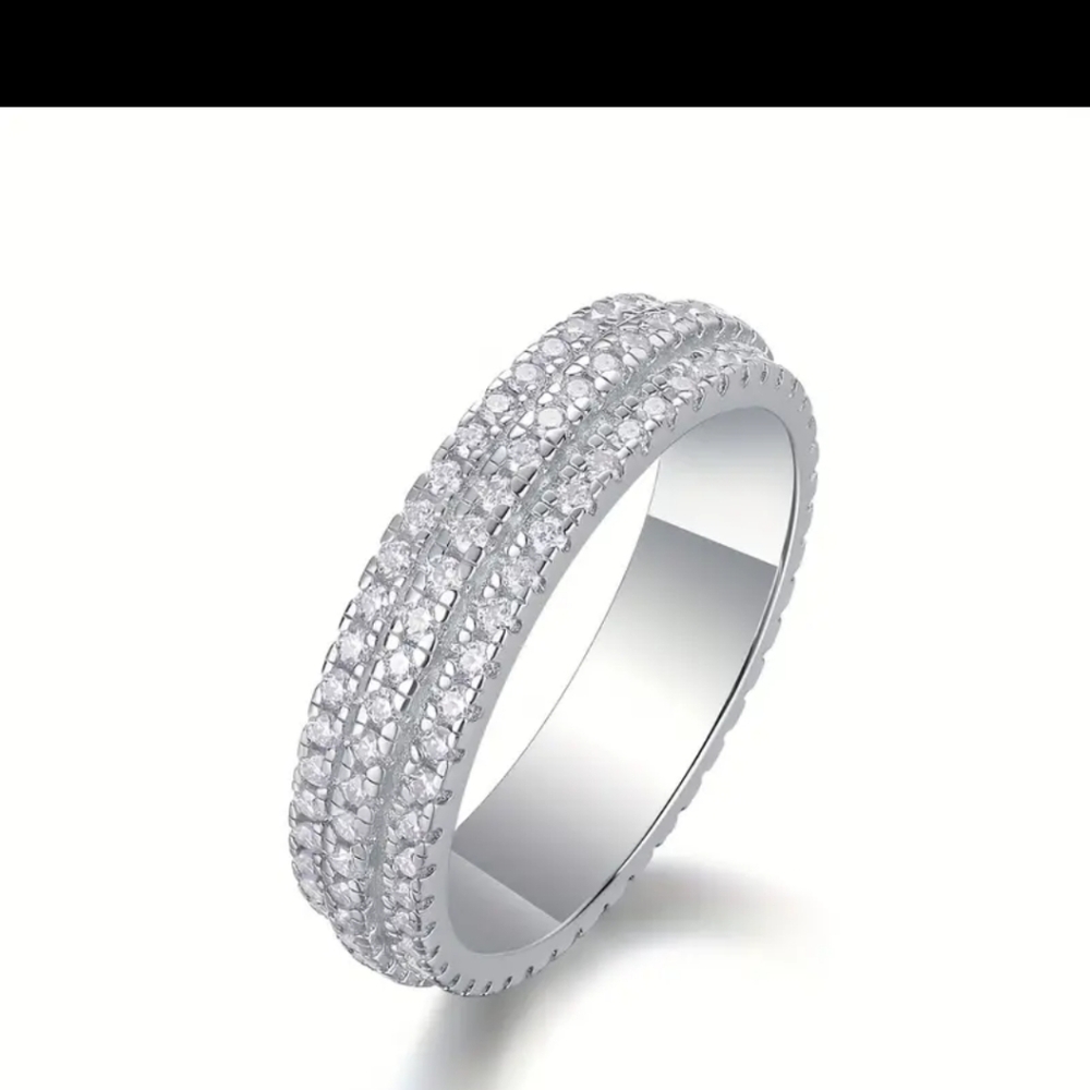 Moissanite1.4kt, wedding band , size 7 ,18 kt gold plate